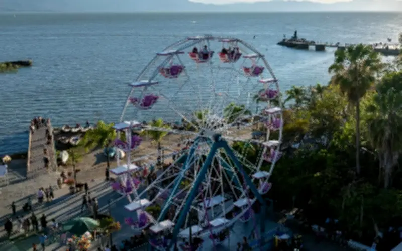 Chapala inaugura rueda de la fortuna y teleférico en su malecón para Semana Santa