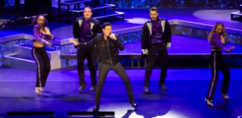 Chayanne enloquece al Auditorio Nacional; el 'Papá de México' vuelve triunfal