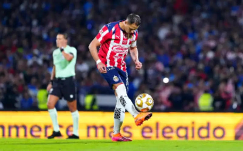 Chicharito Hernández anuncia que no se retirará del futbol profesional