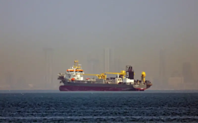 China advierte sobre graves consecuencias en el Estrecho de Ormuz por conflicto en Irán