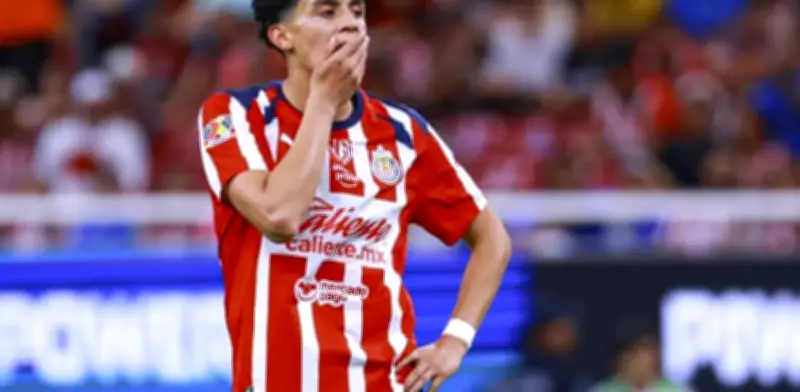 Chivas deja escapar liderato y Hormiga González el título de goleo
