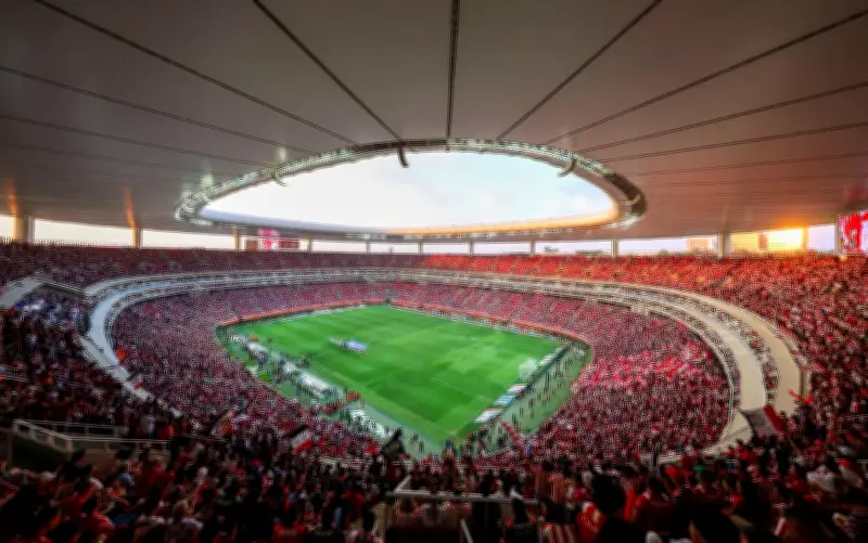 Chivas lanza combo para boletos vs Tigres con jersey incluido