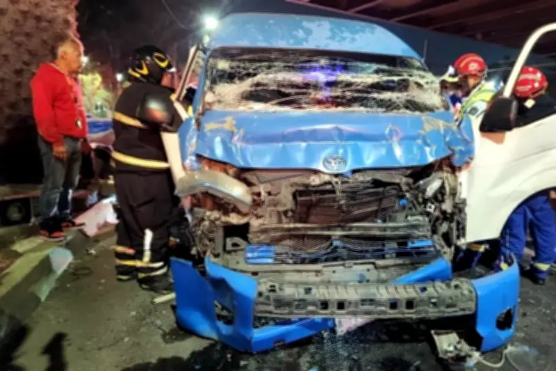 Choque de transporte público en Iztapalapa deja siete personas heridas