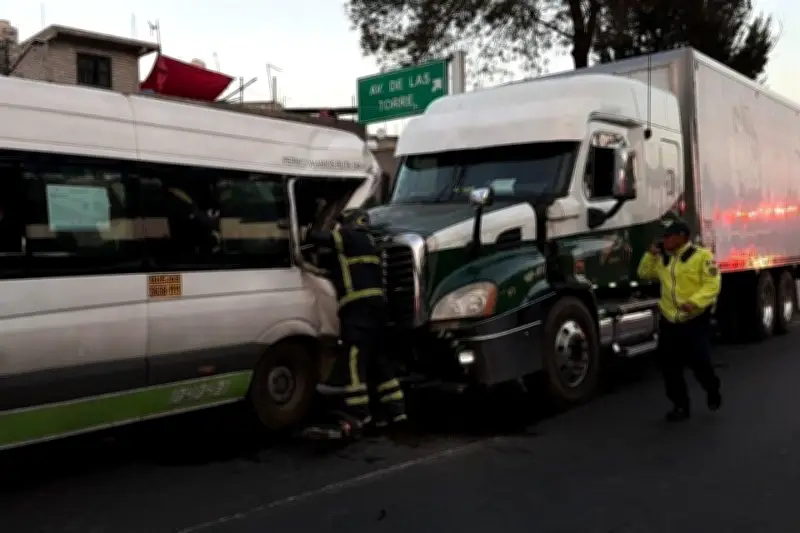 Choque en Autopista México-Puebla deja cinco heridos de gravedad