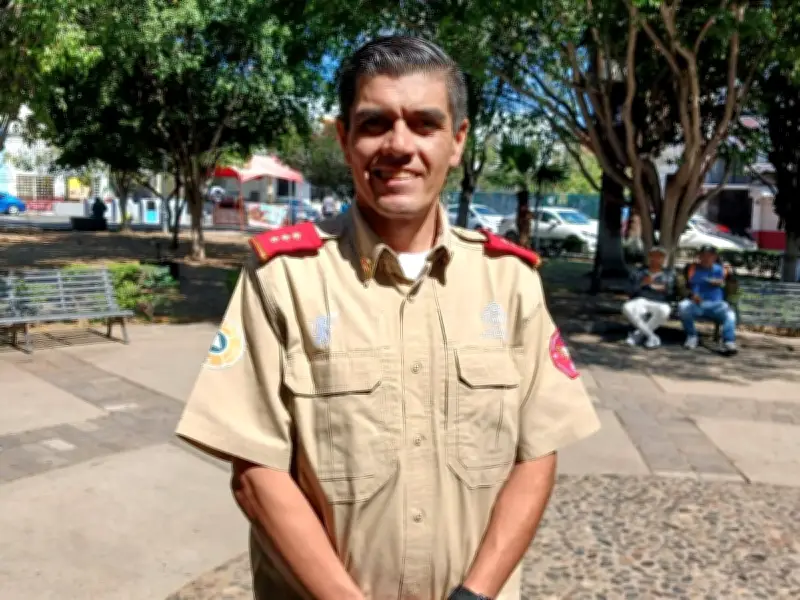 Comandante de Bomberos Guadalajara con 26 años de servicio enfrenta despido injustificado