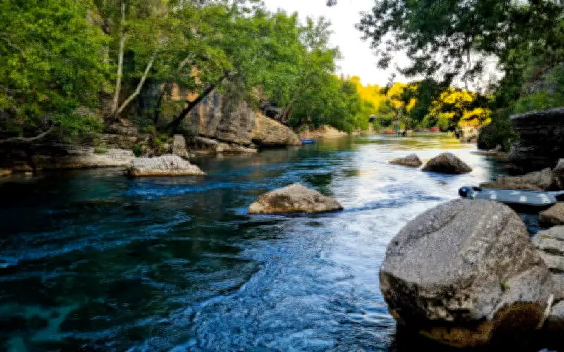 Conagua advierte sobre riesgos de nadar en ríos y presas durante Semana Santa