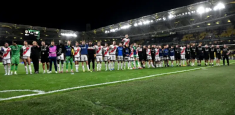 Conference League: Rayo Vallecano hace historia en semifinales europeas