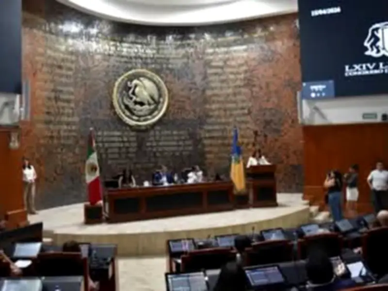 Congreso de Jalisco contrata personal eventual ante aumento de grupos parlamentarios