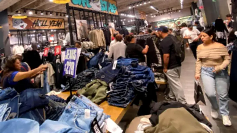 Consumo Privado en México Cae 1.6% en Enero 2026, Impactando Bienes Importados