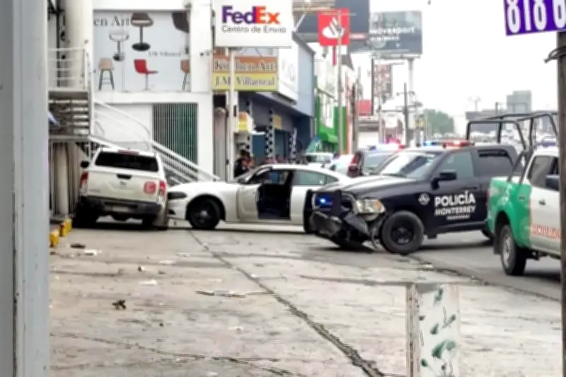 Corretean y atrapan a ladrón de camioneta en la CDMX