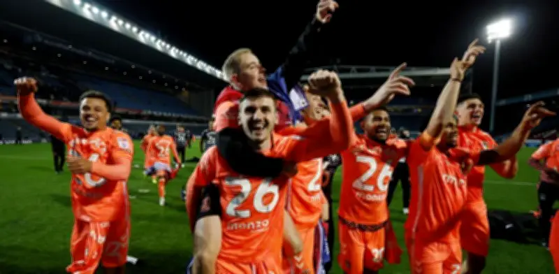 Coventry City premia lealtad de aficionados con abonos gratis tras ascenso histórico