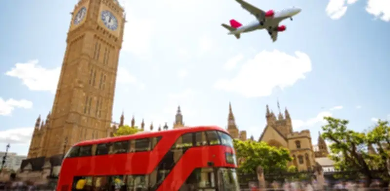 Crisis de becarios mexicanos en Reino Unido: ultimátum y sueños truncados