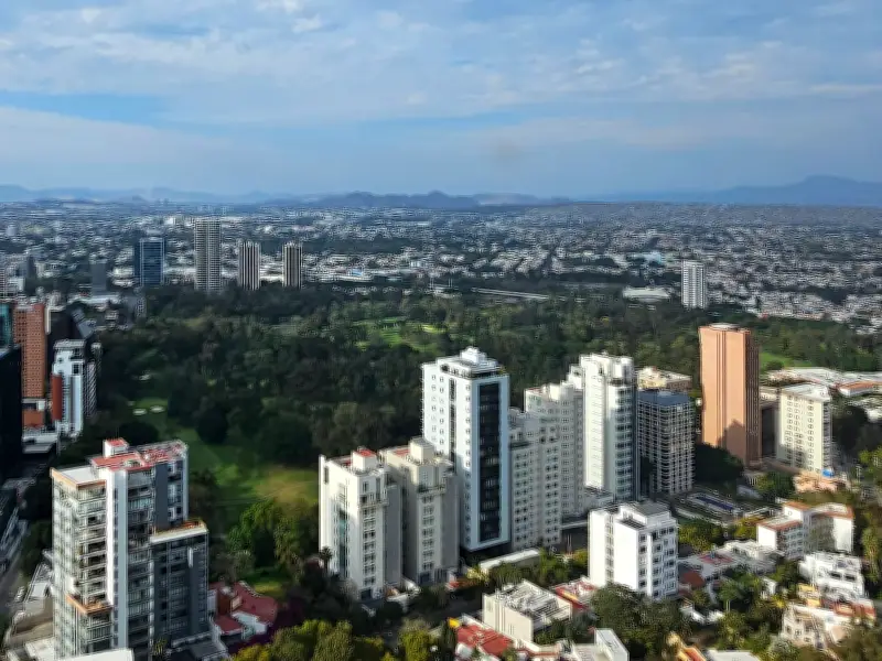 Crisis de vivienda en Jalisco: precios de renta y venta superan ingresos de la población