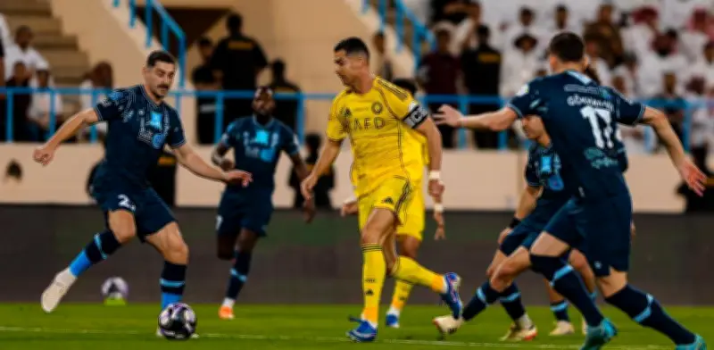 Cristiano Ronaldo lidera al Al-Nassr y se acerca a los 1,000 goles en su carrera