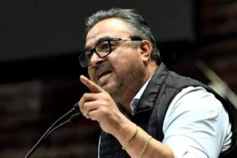 Crítica de Víctor Pérez a la Reforma Electoral: Un Análisis Político