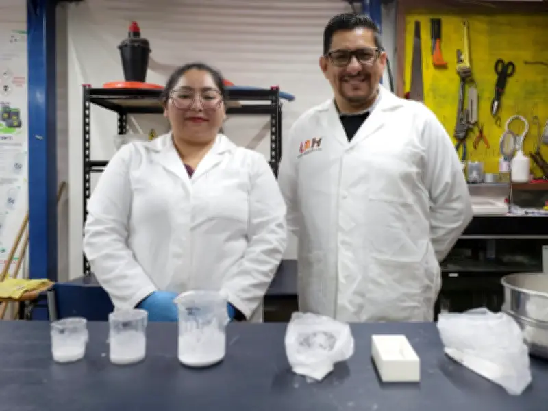 Cáscara de huevo se transforma en biomateriales médicos y agrícolas en UAEH