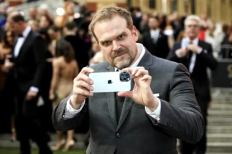 David Harbour se une al elenco de la nueva película de Rambo