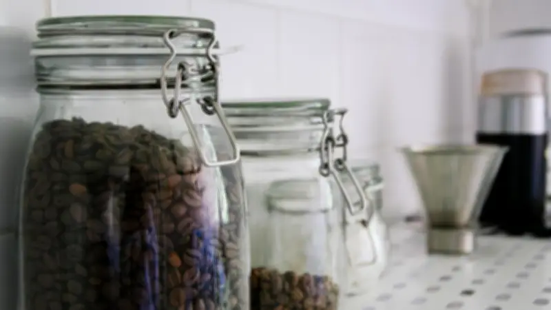 De floreros a lámparas: Recicla tus frascos de café para decorar tu hogar sin gastar