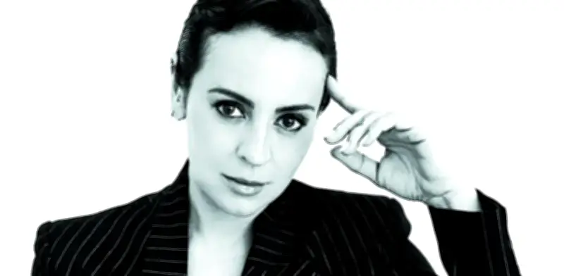 De Patana a Sombra: Jani Dueñas renace con su segundo álbum solista