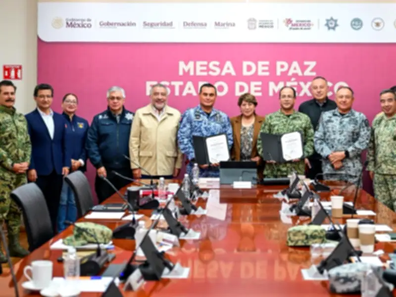 Delfina Gómez reconoce a militares por labor en seguridad mexiquense