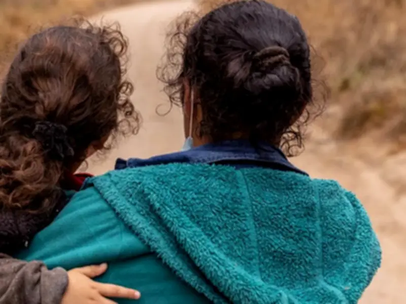 Denuncian detención y maltrato a mujeres migrantes embarazadas en Estados Unidos