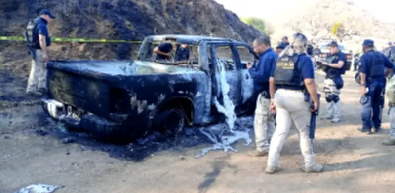 Desaparece director de Bienestar en Huetamo; hallan su camioneta calcinada en Michoacán