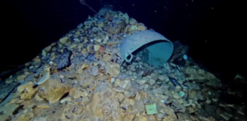 Descubren cañón y fusiles del siglo XIX en cenote de Yucatán; rescatan armas de la Guerra de Castas