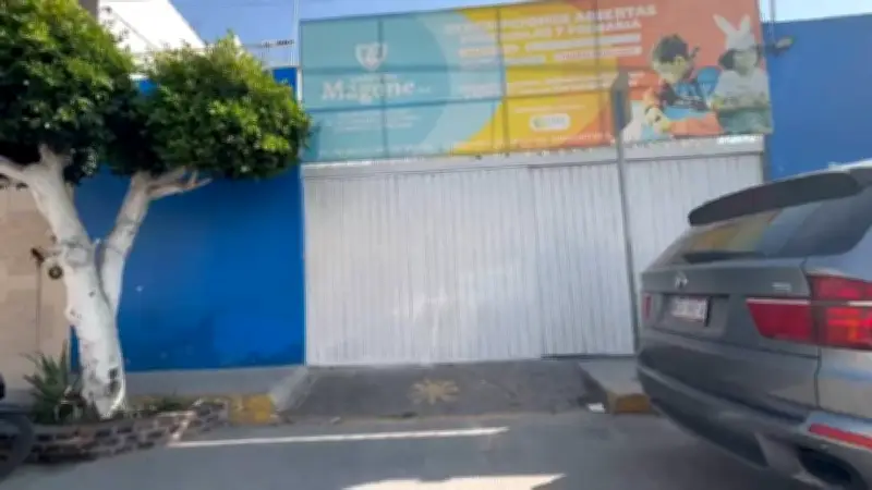 Descubren 'cuarto oscuro' en colegio de Puebla; padres exigen investigación por presuntos abusos