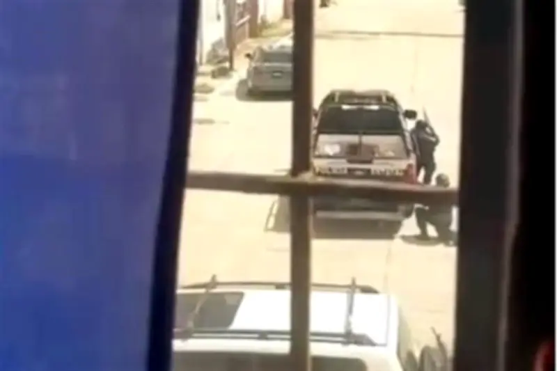 Detienen a tres presuntos agresores tras balacera contra policías en Tabasco