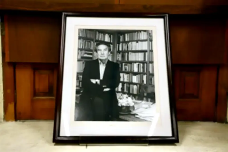 Difícil reedición de ensayo de Octavio Paz por atrasos en el DIF capitalino