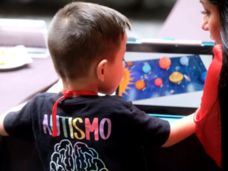 Diputada de Morena propone centros de difusión sobre autismo en CDMX