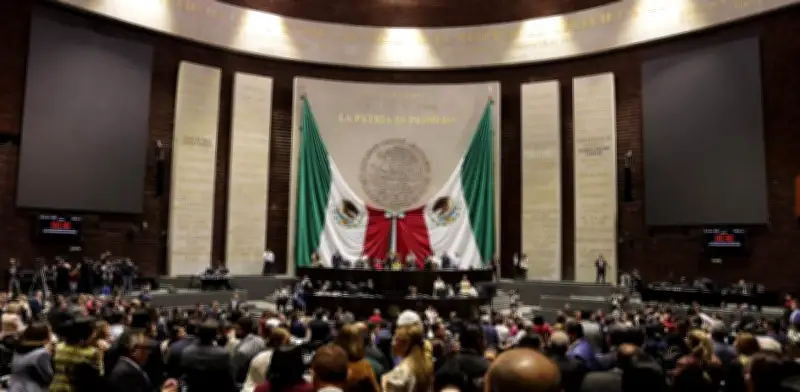 Diputados aprueban Plan B electoral y lo envían a congresos estatales