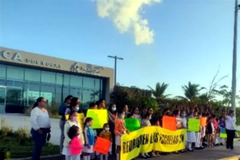 Donan terreno para escuelas vecinas de la refinería Olmeca en Dos Bocas