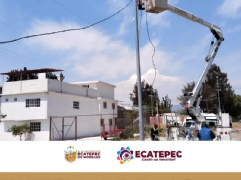 Ecatepec ilumina colonias con programa Luces del Bicentenario para mejorar seguridad