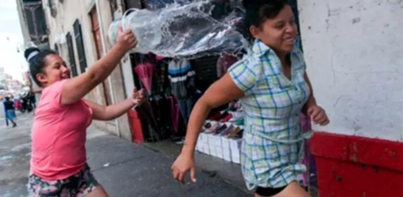 Ecatepec impone multas de hasta 11 mil pesos por desperdicio de agua en Sábado de Gloria