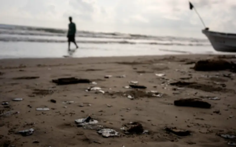 Ecologistas acusan a México de ocultar derrame petrolero en el Golfo; responsabilizan a Pemex