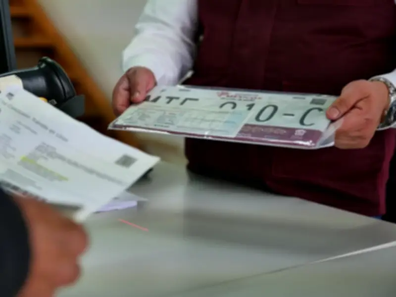 Edomex alcanza 54% de avance en reemplacamiento 2026