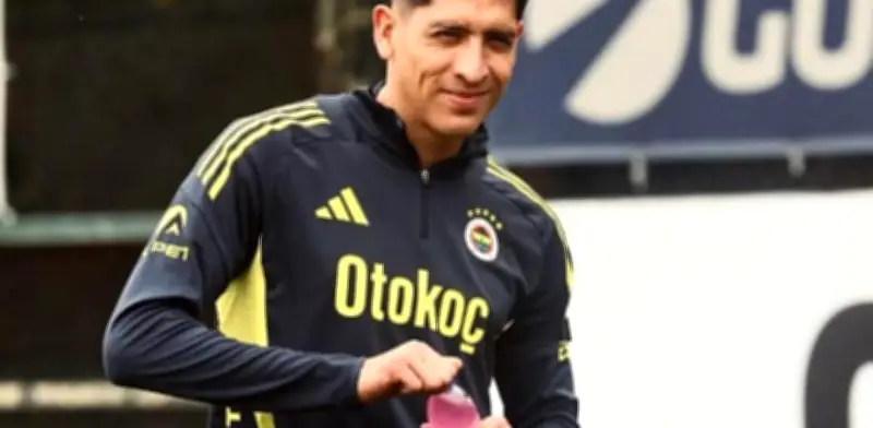 Edson Álvarez reaparece entrenando y enciende esperanzas para su regreso a las canchas