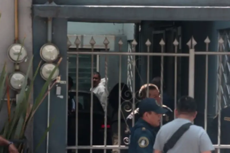 Ejecutan a familia en Azcapotzalco con disparo en la cabeza
