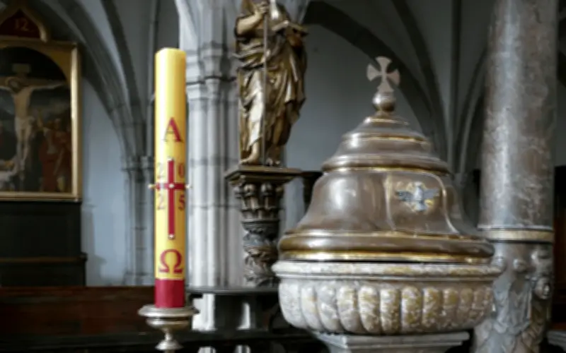 El Cirio Pascual: Símbolo de Luz y Resurrección en la Semana Santa