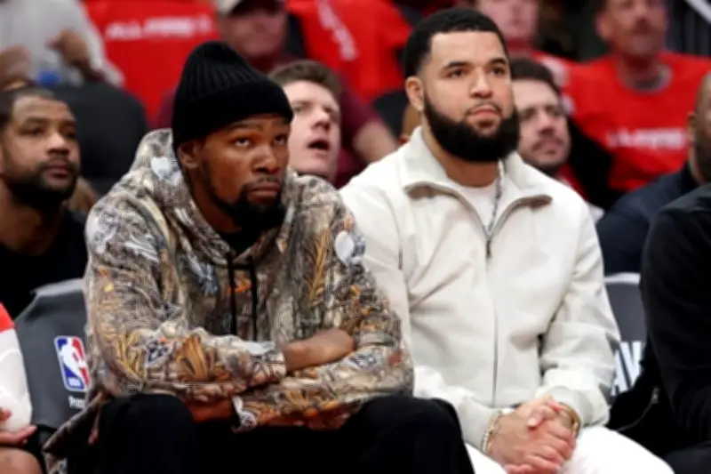 El declive de Kevin Durant: ¿Fin de una era en la NBA?