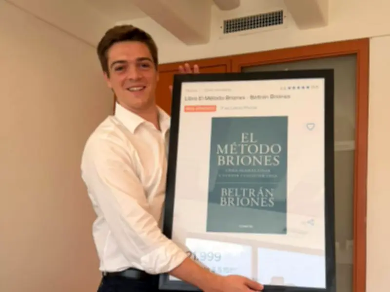 El Método Briones analiza la adicción al teléfono en la vida profesional moderna