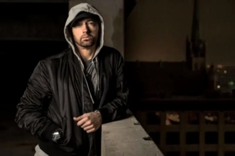 Eminem celebra 18 años de sobriedad: un hito en su lucha contra las adicciones