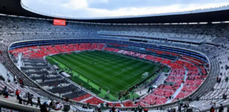 Escándalo de Precios: Boletos del América vs Cruz Azul Superan Abonos de Chivas y Real Madrid