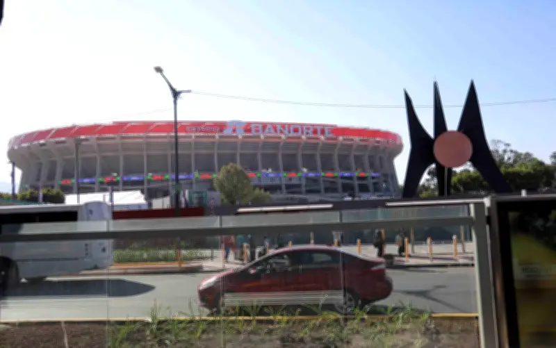 Estadio Azteca cobrará estacionamiento astronómico en el Clásico Joven América vs. Cruz Azul