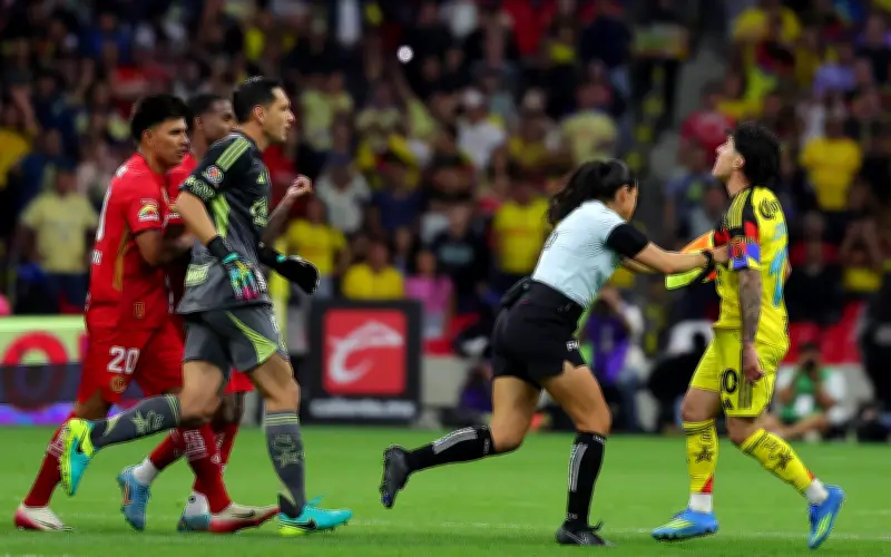 Estadio Azteca se salva del veto tras pelea América vs Toluca; Liga MX impondrá multas