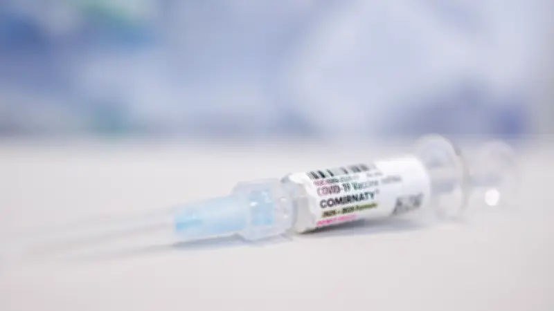 Estados Unidos planea aranceles del 100% a farmacéuticas por precios de medicinas, según Bloomberg