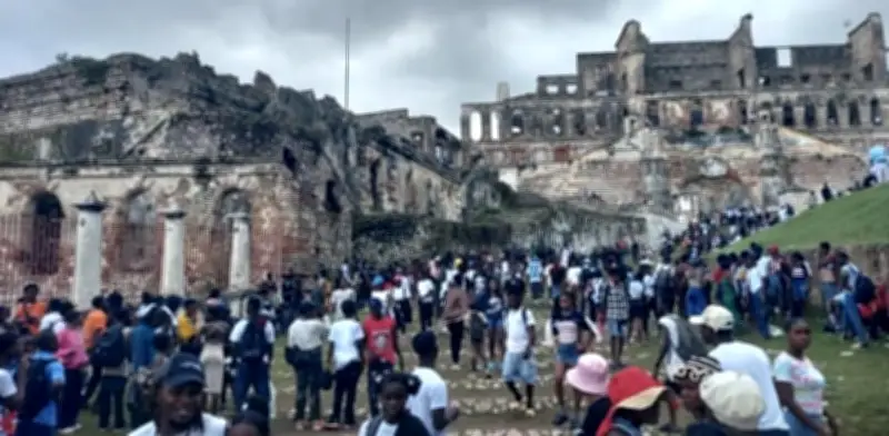 Estampida en fortaleza histórica de Haití deja al menos 30 muertos; cifra podría aumentar