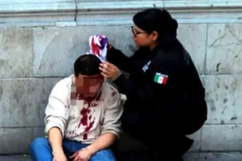 Estudiantes agredidos con radios en el Colegio Civil de Monterrey