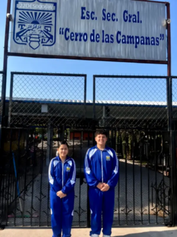 Estudiantes de secundaria pública clasifican a olimpiada mundial de matemáticas